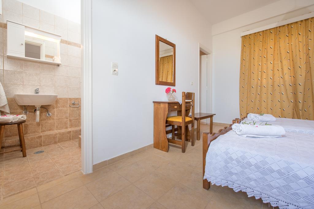Physis Studios Vasilikí Oda fotoğraf